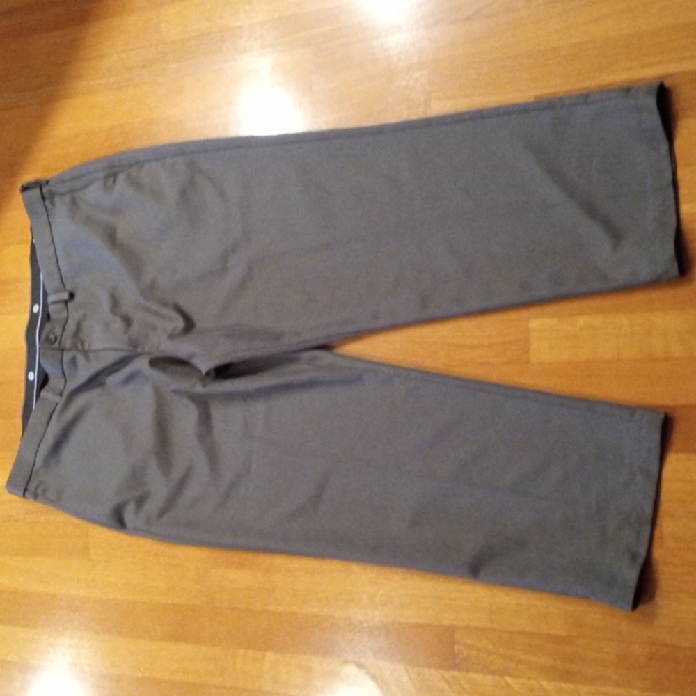 Haggar Clothing Classic Fit Cool 18 Dress Pants Mens 42x29